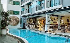 โรงแรมราตรี เมืองเก่าภูเก็ต